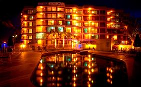 San Simeon Beachfront Apartments Tugun